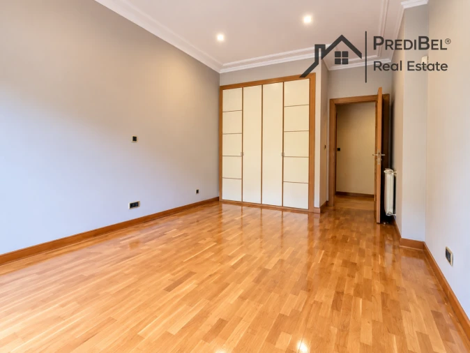 Apartamento T2 para Venda em Vila Franca de Xira Foto 9