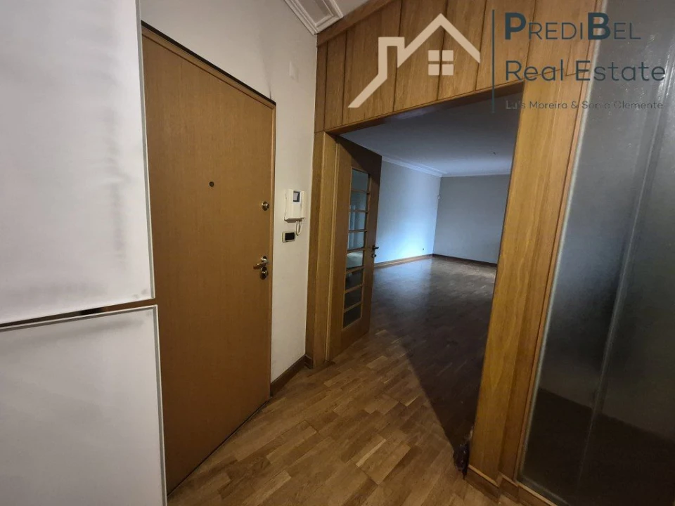 Apartamento T2 para Venda em Vila Franca de Xira Foto 3