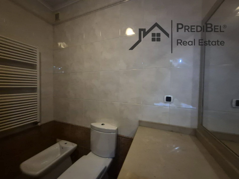Apartamento T2 para Venda em Vila Franca de Xira Foto 17