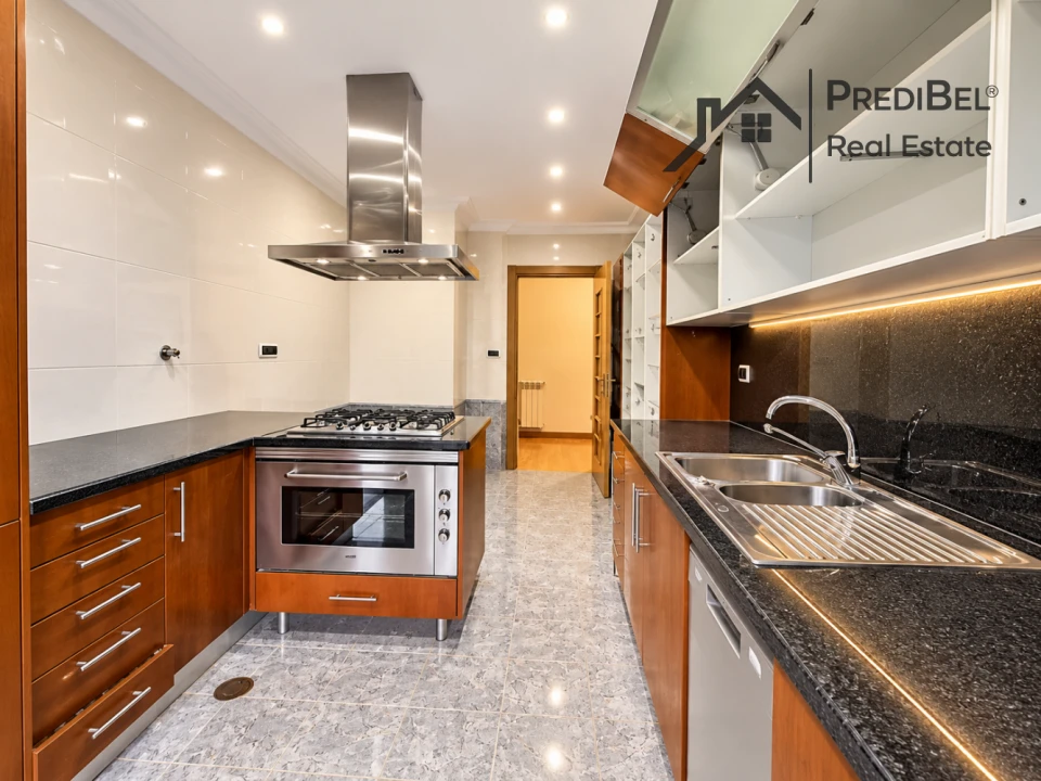 Apartamento T2 para Venda em Vila Franca de Xira Foto 2