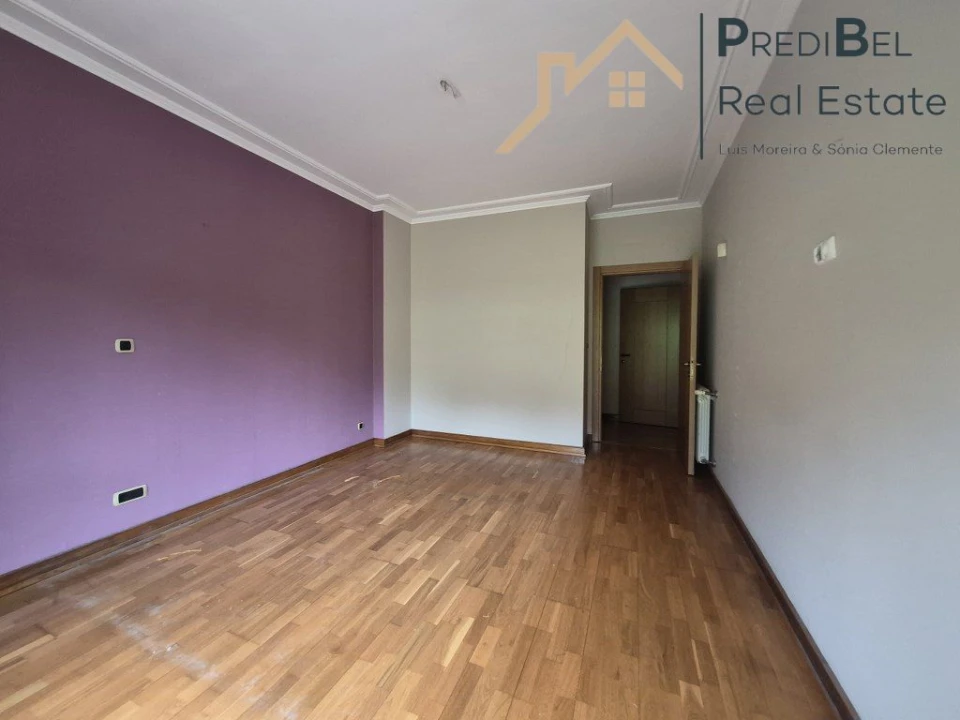 Apartamento T2 para Venda em Vila Franca de Xira Foto 7