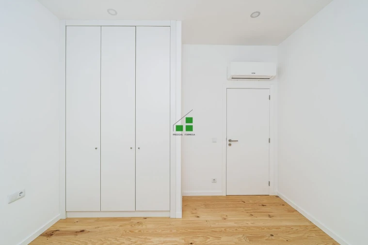 Apartamento T2 para Venda em Bonfim Foto 7