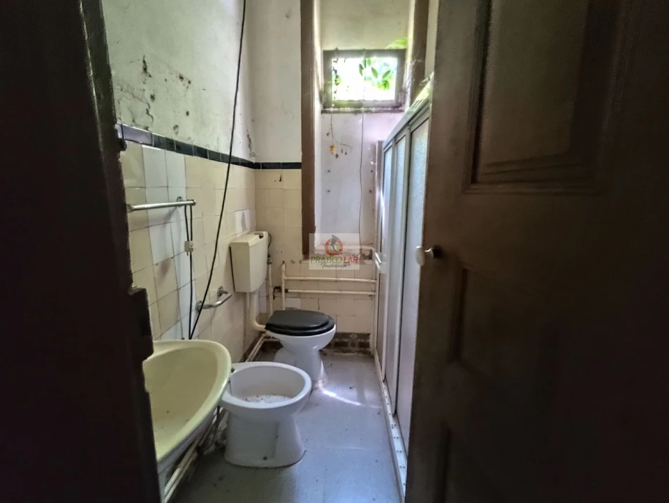 Moradia T6 para Venda em Aguada de Cima Foto 10