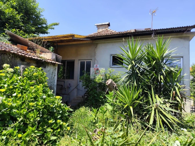 Moradia T6 para Venda em Aguada de Cima Foto 4