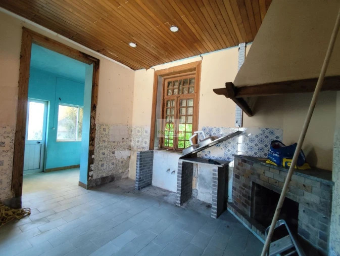 Moradia T6 para Venda em Aguada de Cima Foto 7