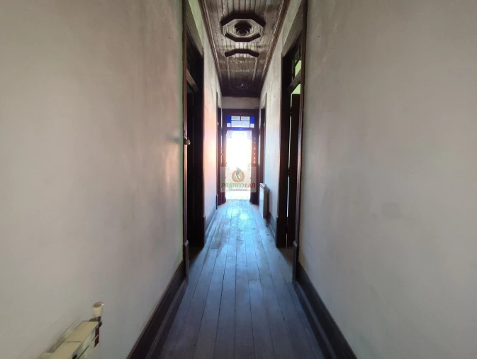 Moradia T6 para Venda em Aguada de Cima Foto 16