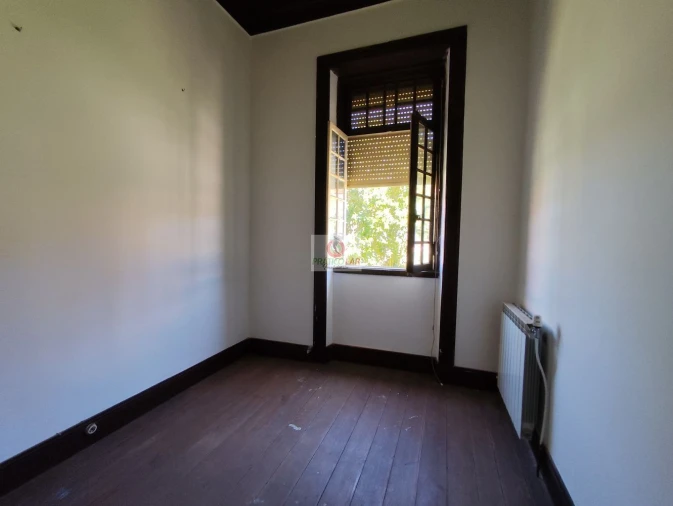 Moradia T6 para Venda em Aguada de Cima Foto 18