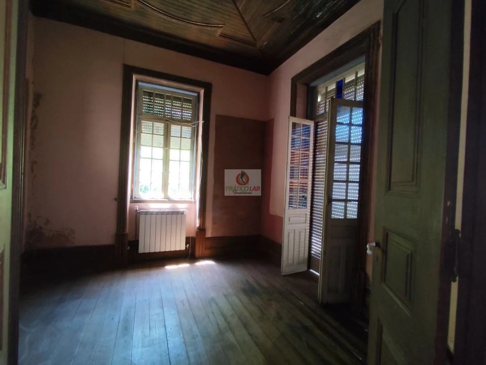 Moradia T6 para Venda em Aguada de Cima Foto 24