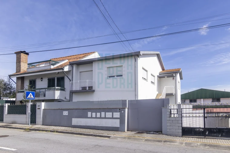 Apartamento T3 para Venda em Gondomar (São Cosme), Valbom e Jovim Foto 24