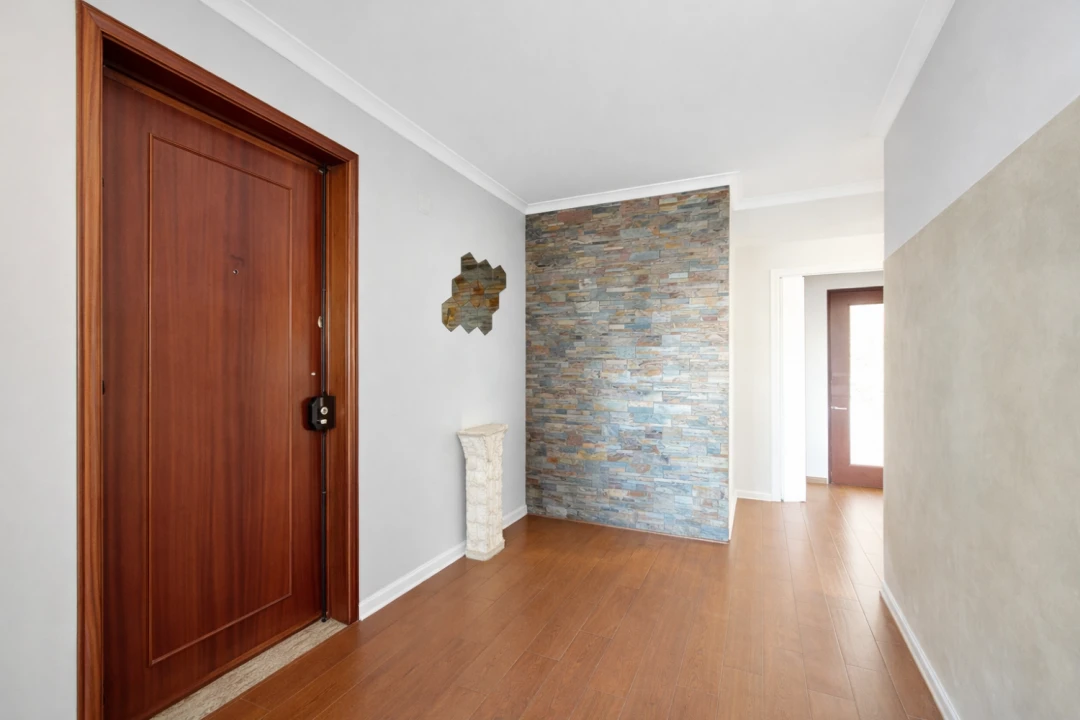 Apartamento T3 para Venda em Fânzeres e São Pedro da Cova Foto 3