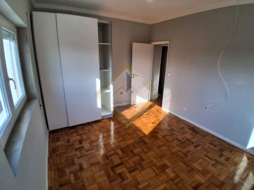 Apartamento T3 para Venda em Gondomar (São Cosme), Valbom e Jovim