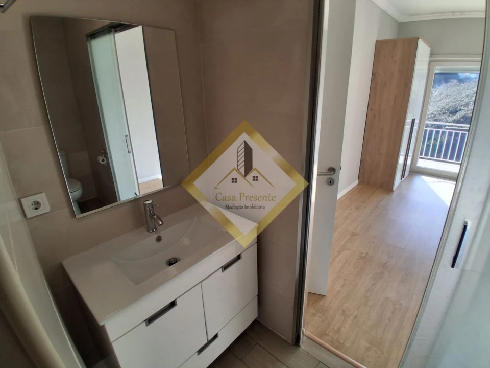 Apartamento T3 para Venda em Gondomar (São Cosme), Valbom e Jovim Foto 25