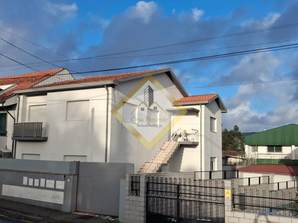 Apartamento T3 para Venda em Gondomar (São Cosme), Valbom e Jovim Foto 1