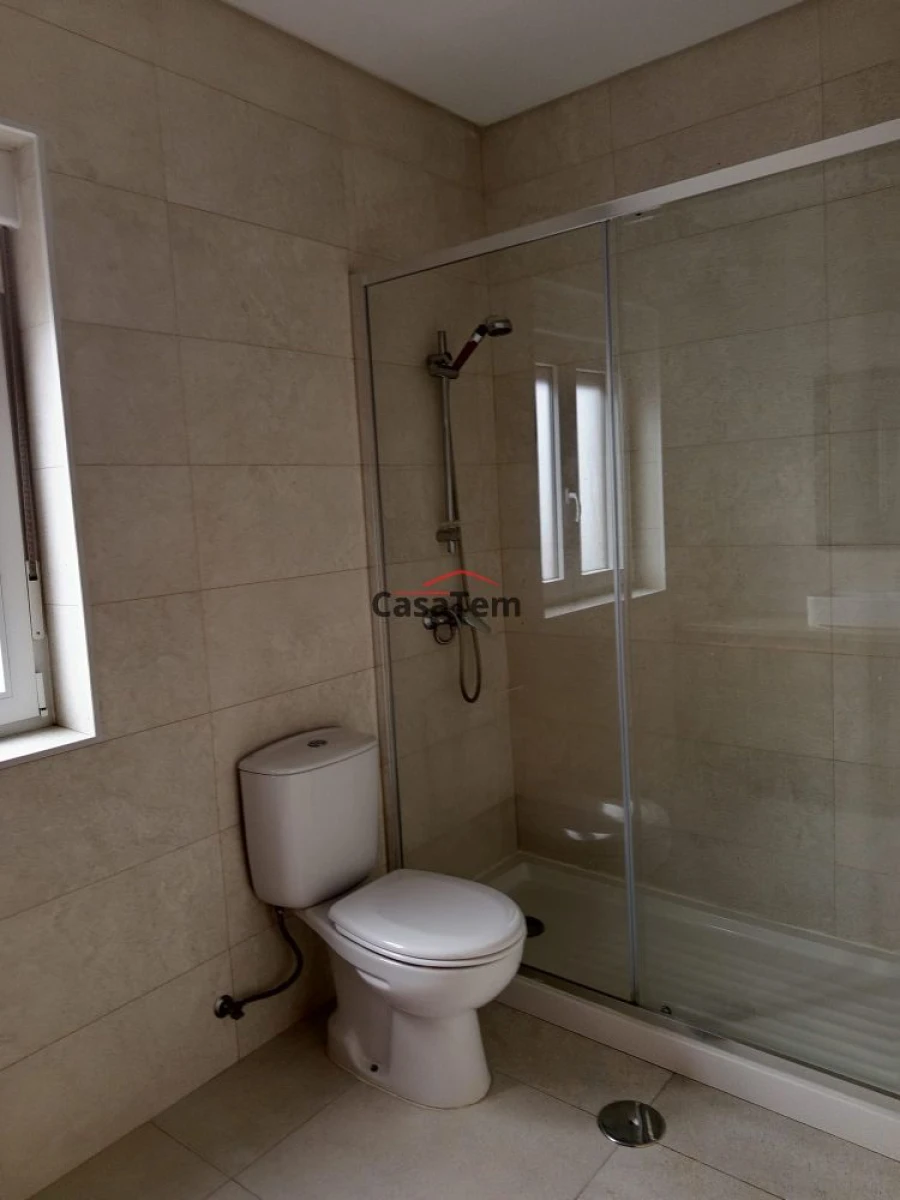 Apartamento T3 para Venda em Abraveses Foto 13