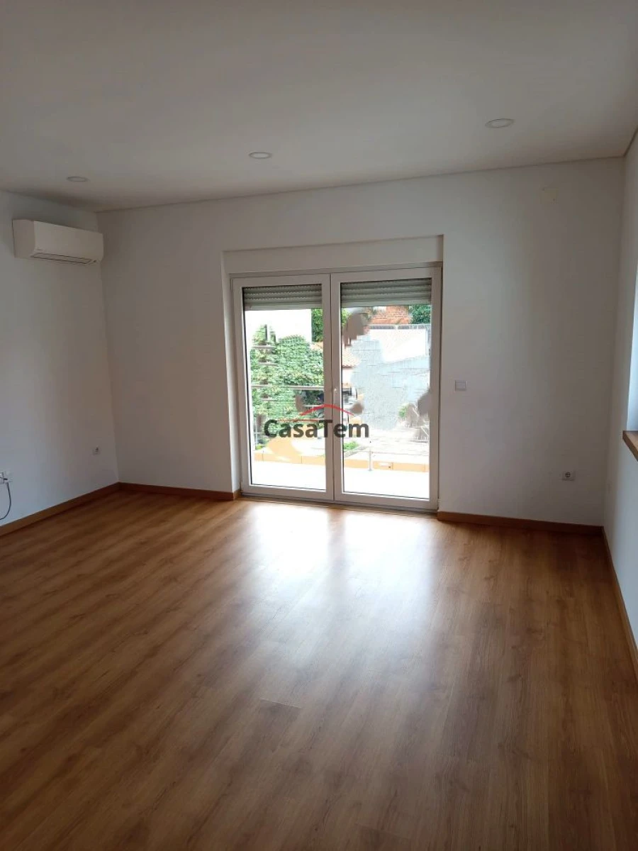 Apartamento T3 para Venda em Abraveses Foto 6