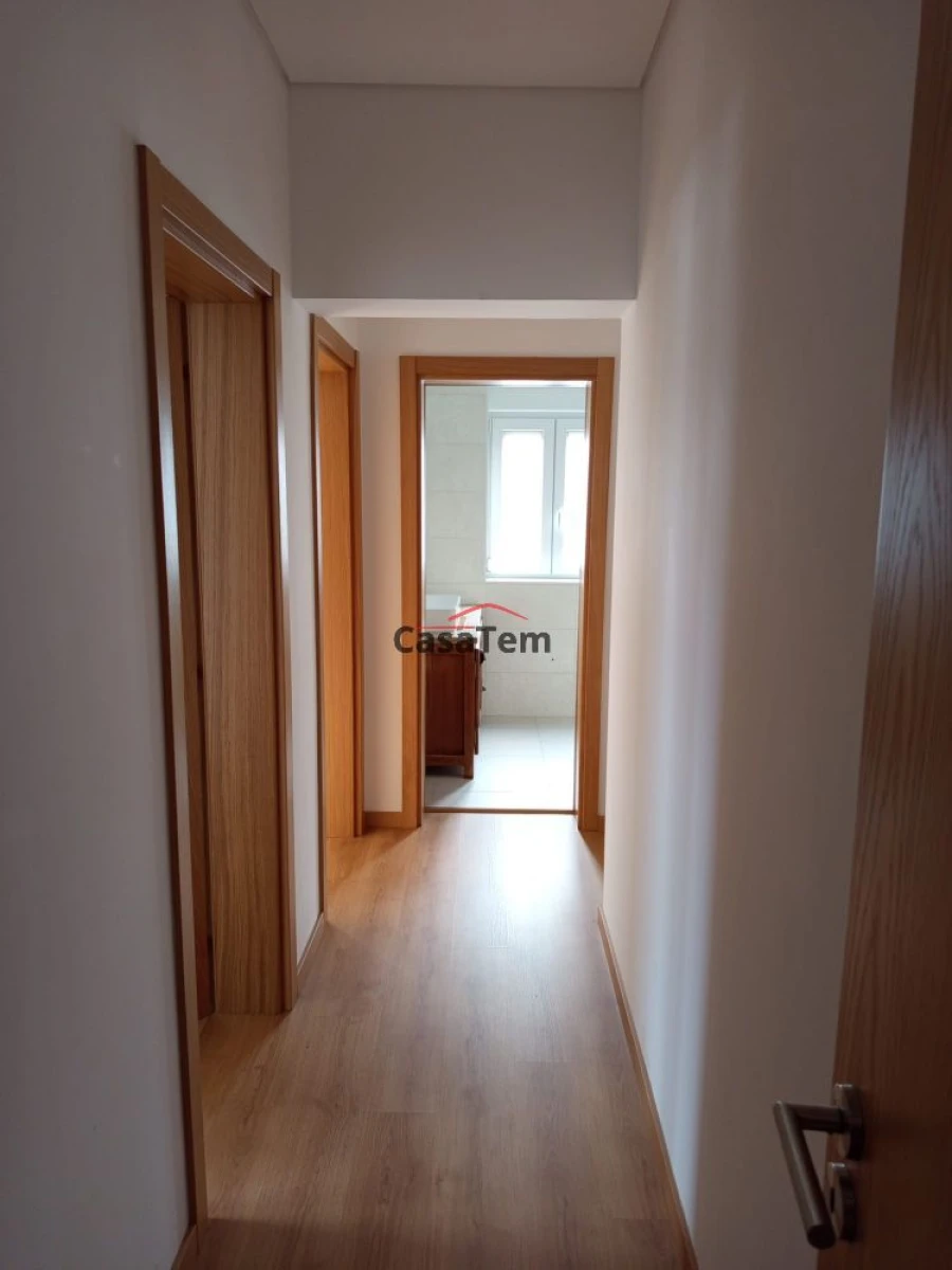 Apartamento T3 para Venda em Abraveses Foto 10