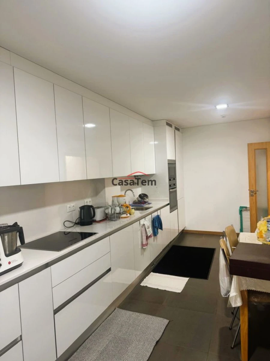 Apartamento T3 para Venda em Viseu Foto 4