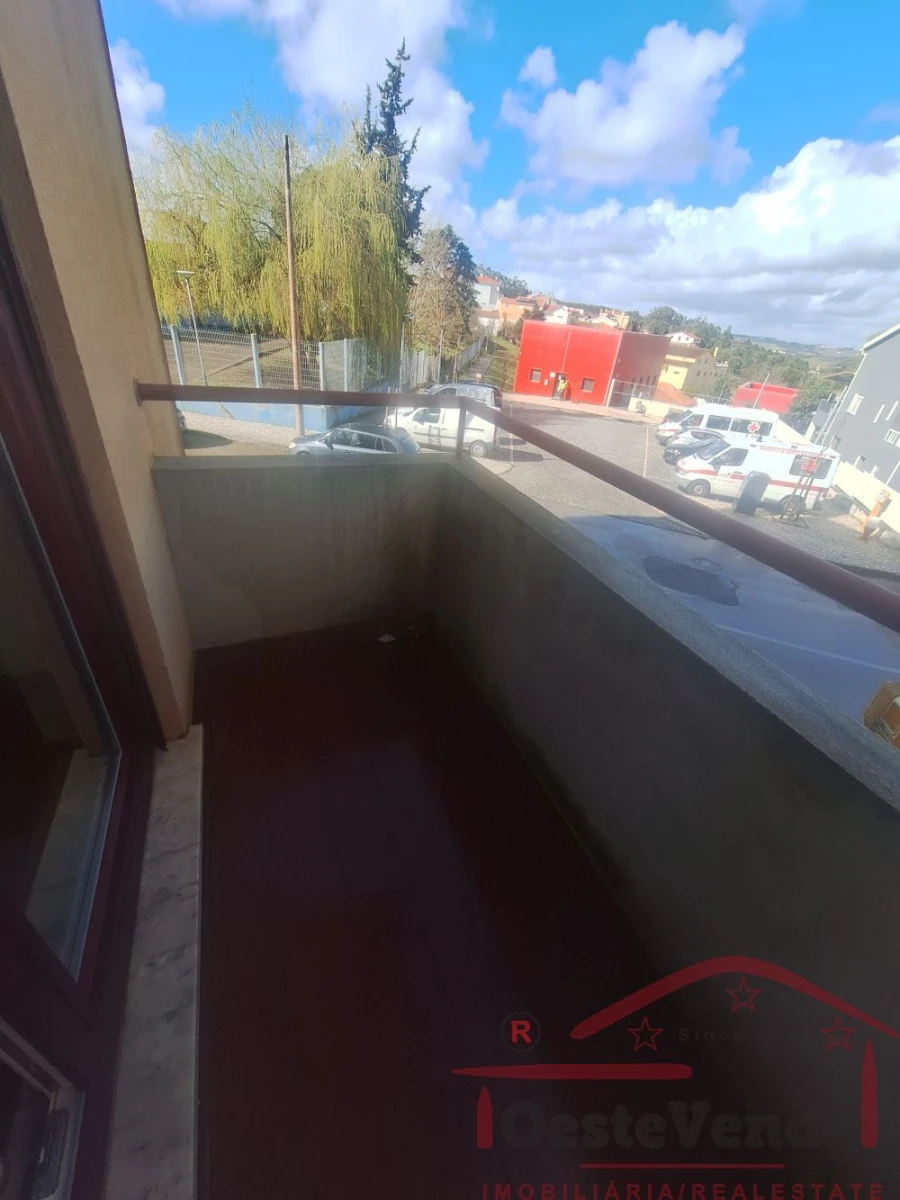 Apartamento T3 para Venda em Cadaval e Pêro Moniz Foto 35