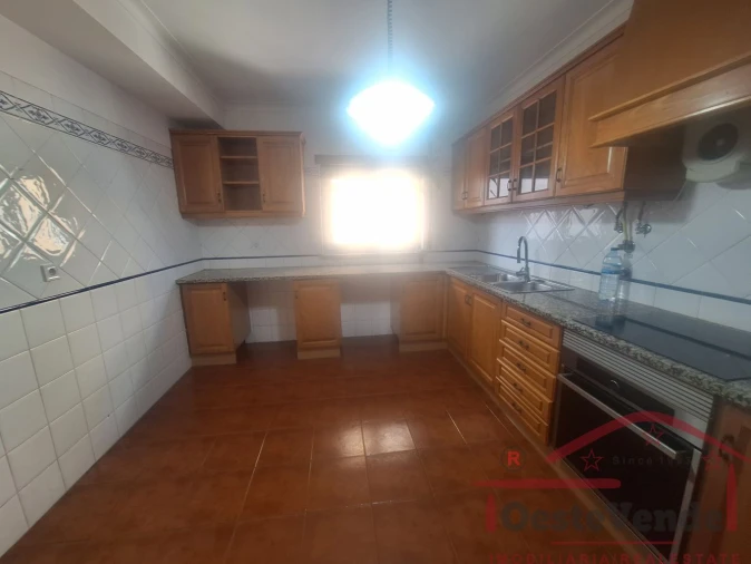 Apartamento T3 para Venda em Cadaval e Pêro Moniz Foto 3