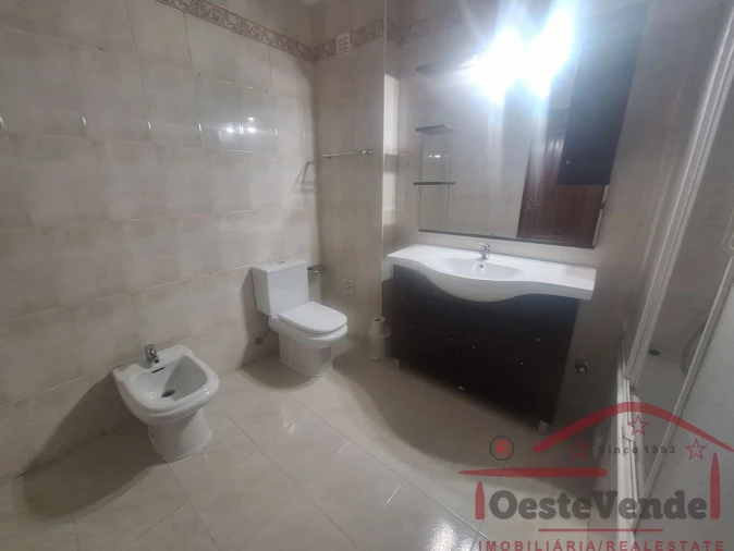 Apartamento T3 para Venda em Cadaval e Pêro Moniz Foto 14