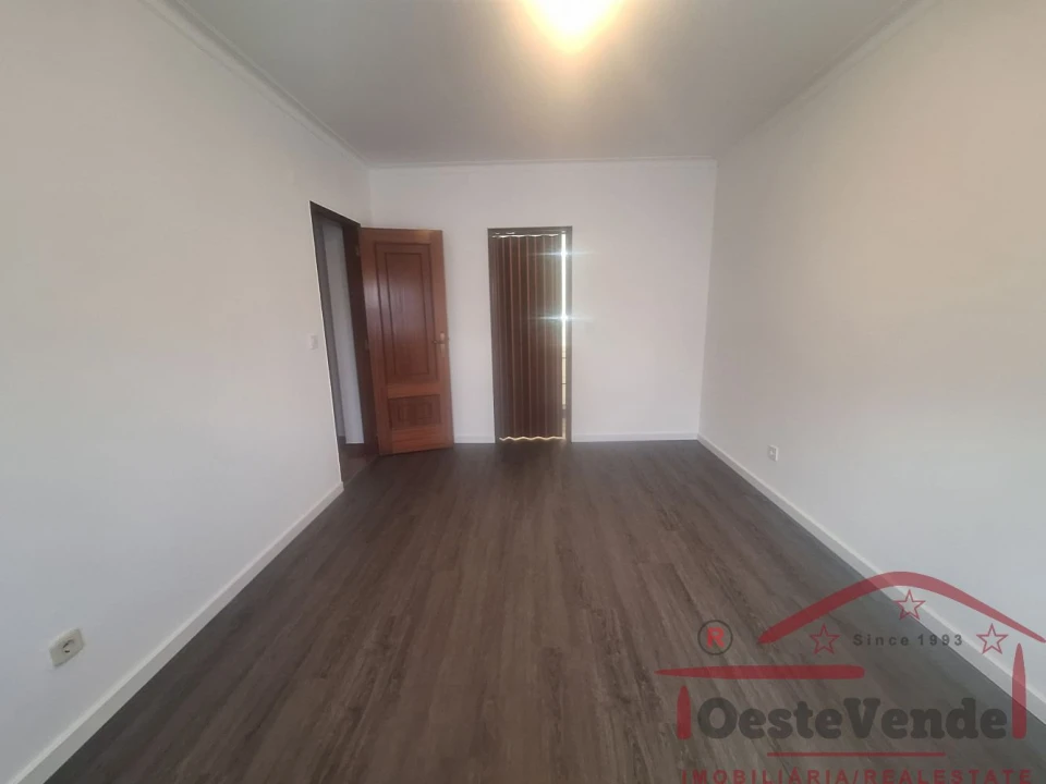 Apartamento T3 para Venda em Cadaval e Pêro Moniz Foto 17