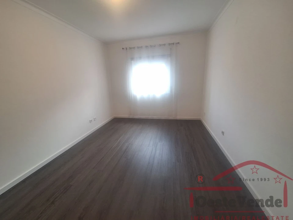 Apartamento T3 para Venda em Cadaval e Pêro Moniz Foto 16