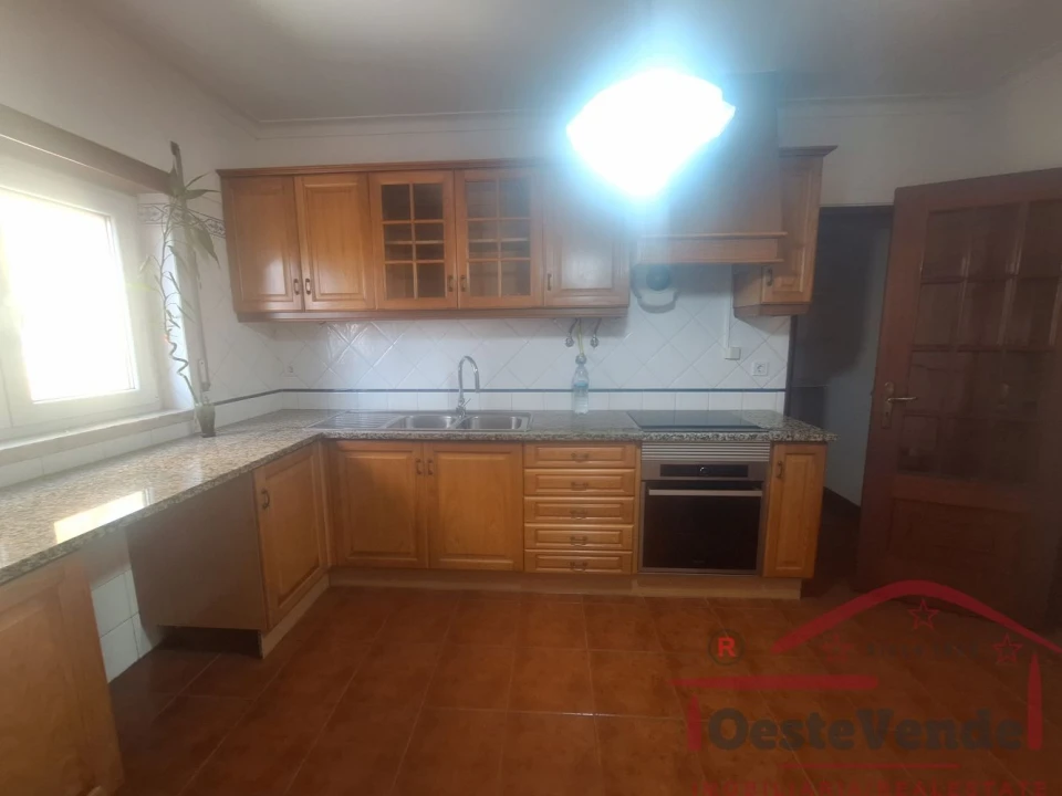 Apartamento T3 para Venda em Cadaval e Pêro Moniz Foto 2