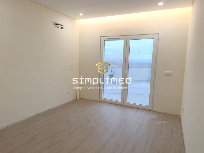 Apartamento T2 para Venda em Covilhã e Canhoso Foto 18