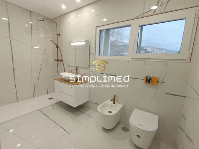 Apartamento T3 para Venda em Covilhã e Canhoso Foto 4