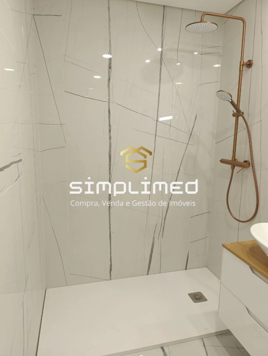 Apartamento T3 para Venda em Covilhã e Canhoso Foto 25