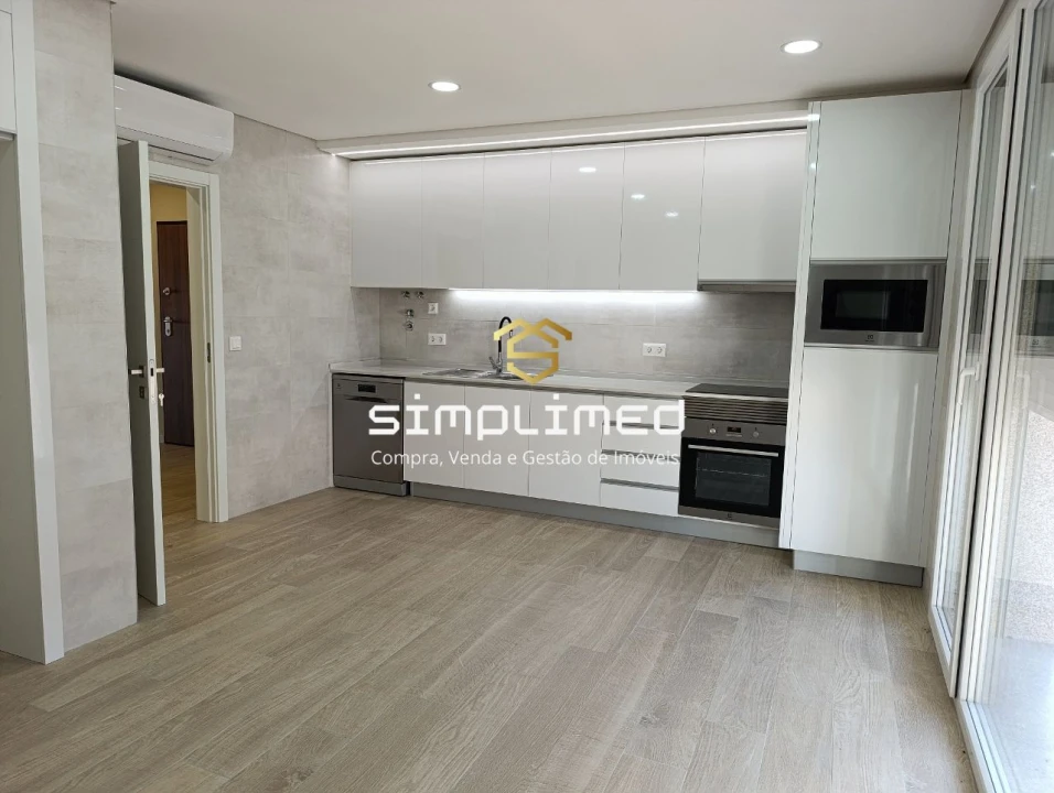 Apartamento T2 para Venda em Covilhã e Canhoso Foto 3