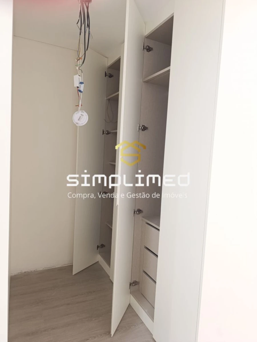 Apartamento T1 para Venda em Covilhã e Canhoso Foto 23