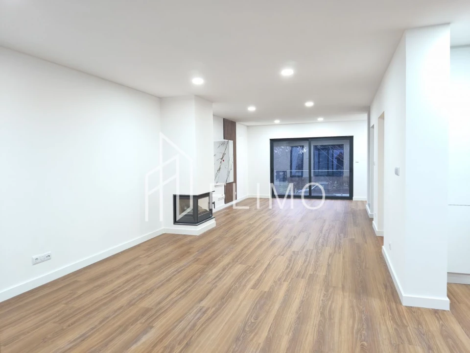 Moradia T3 para Venda em Vila de Cucujães Foto 26