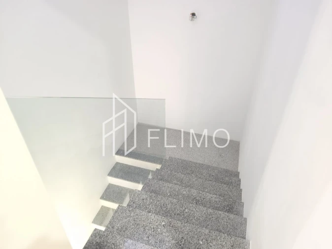 Moradia T3 para Venda em Vila de Cucujães Foto 53