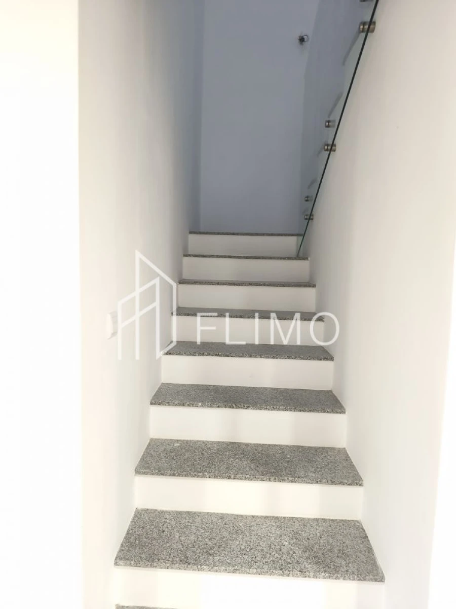 Moradia T3 para Venda em Vila de Cucujães Foto 30