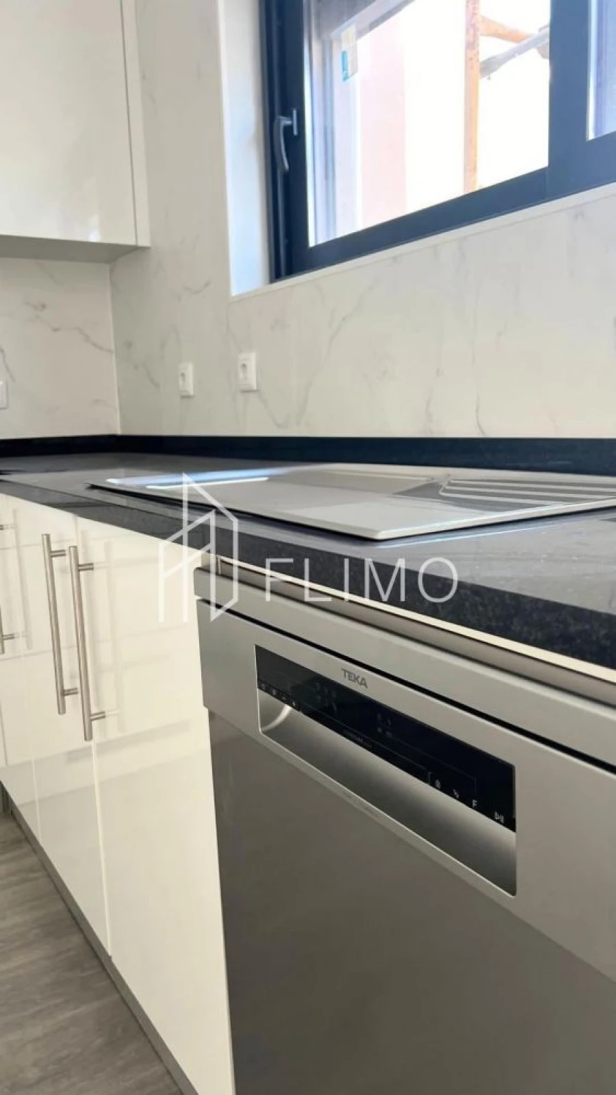 Moradia T3 para Venda em Vila de Cucujães Foto 4