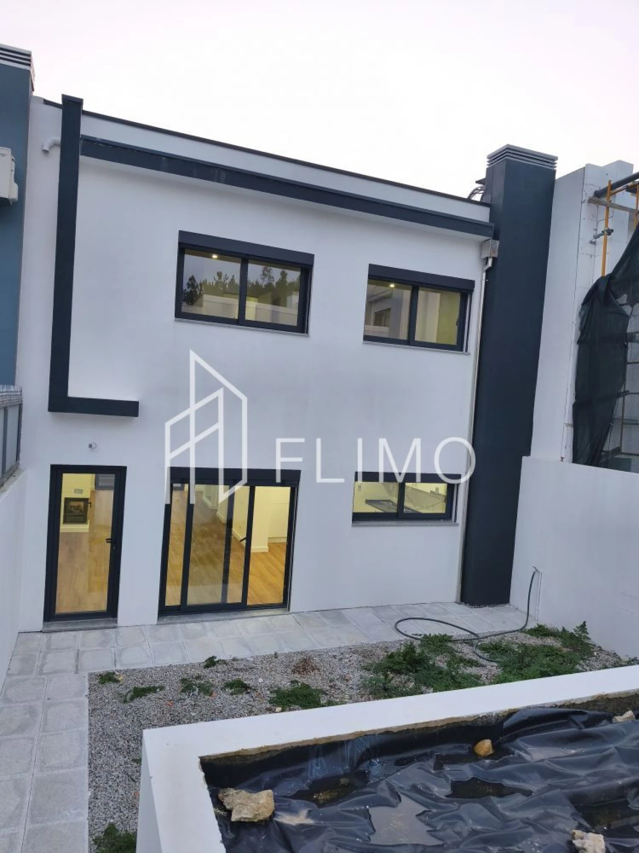 Moradia T3 para Venda em Vila de Cucujães Foto 24