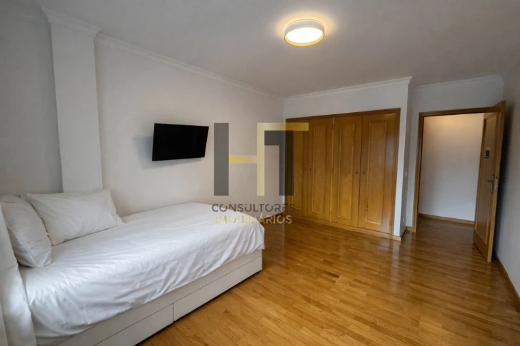 Apartamento T2 para Venda em Santa Marinha e São Pedro da Afurada Foto 8