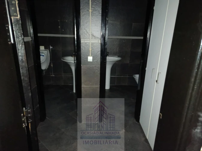 Loja para Arrendamento em Oliveira do Hospital e São Paio de Gramaços Foto 22