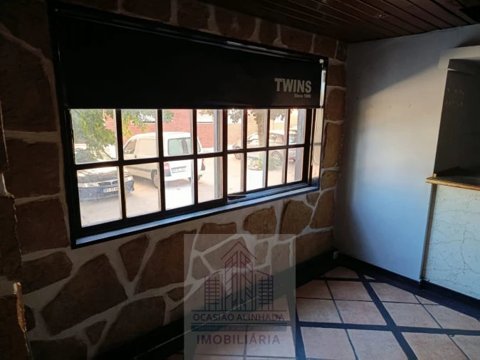 Loja para Arrendamento em Oliveira do Hospital e São Paio de Gramaços Foto 12
