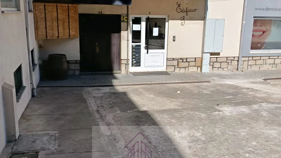 Loja para Venda em Oliveira do Hospital e São Paio de Gramaços