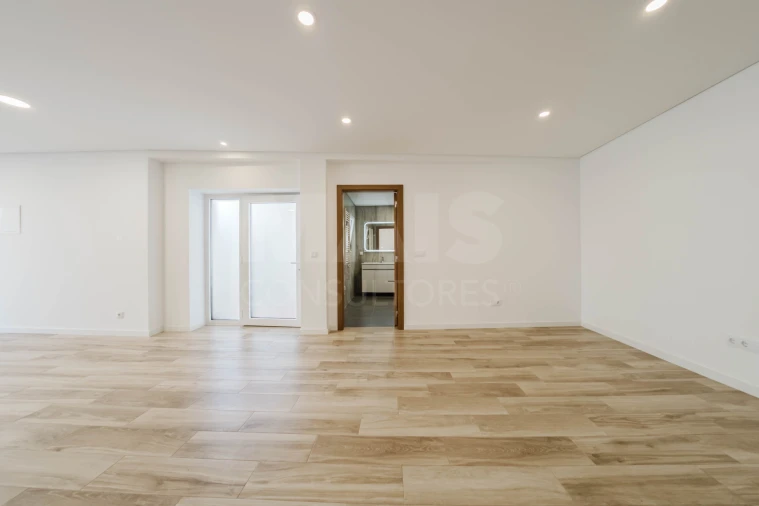 Moradia T3 para Venda em São Martinho do Porto Foto 2