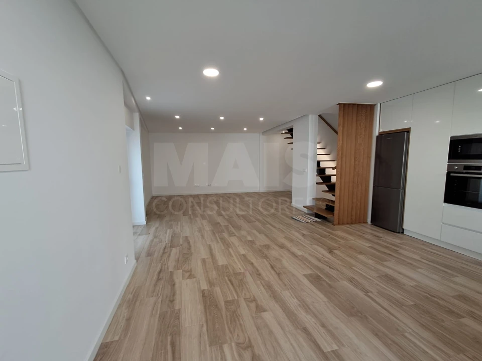 Moradia T3 para Venda em São Martinho do Porto Foto 9