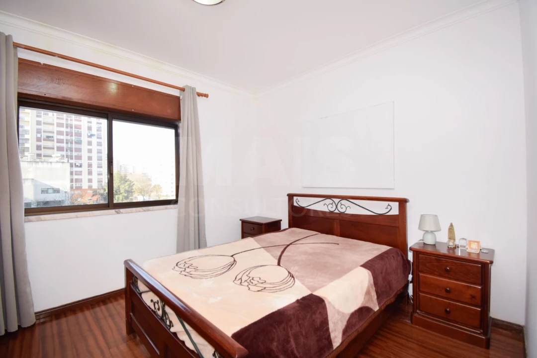 Apartamento T2 para Venda em Cacém e São Marcos Foto 9