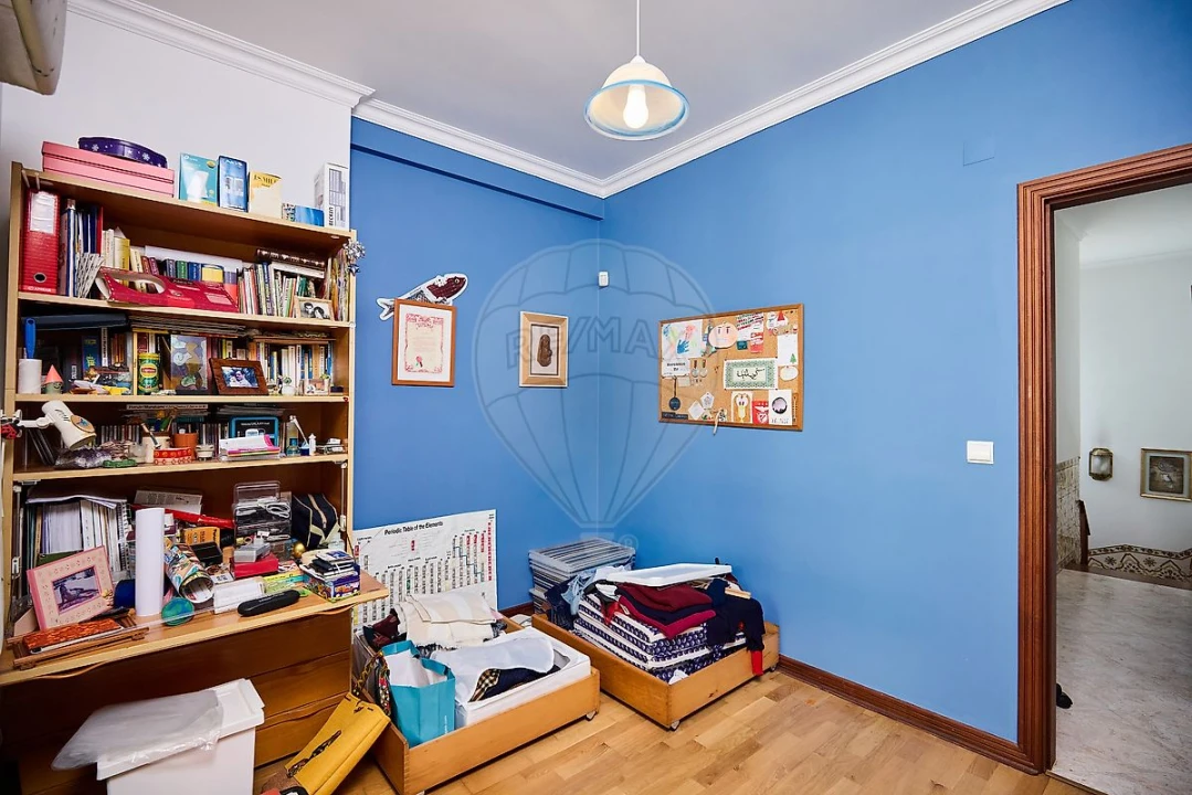 Moradia T6 para Venda em Charneca de Caparica e Sobreda Foto 36