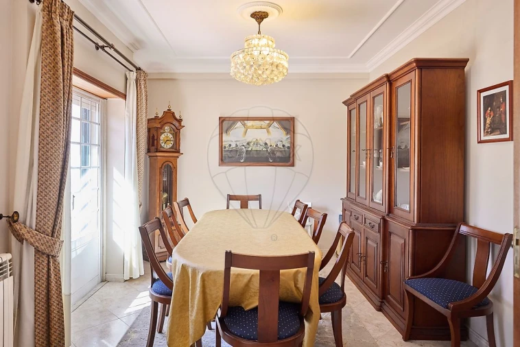 Moradia T6 para Venda em Charneca de Caparica e Sobreda Foto 33