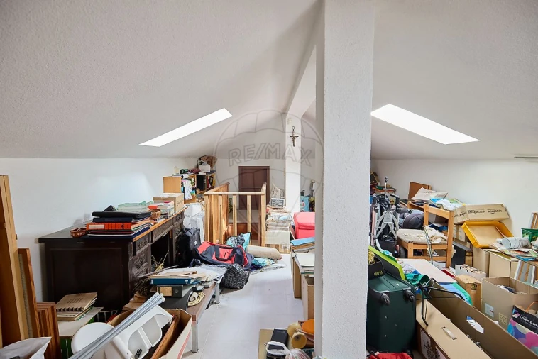 Moradia T6 para Venda em Charneca de Caparica e Sobreda Foto 40