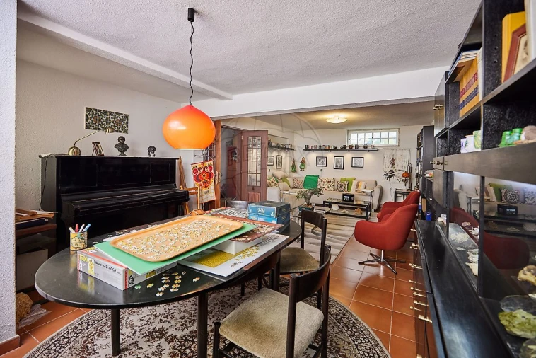 Moradia T6 para Venda em Charneca de Caparica e Sobreda Foto 35