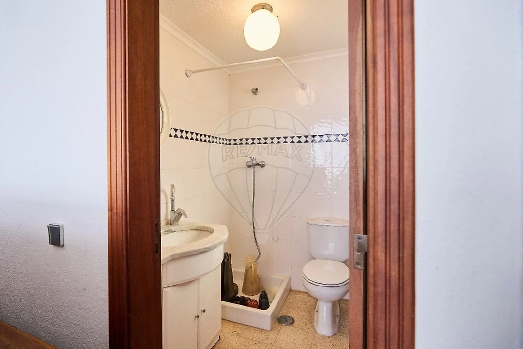 Moradia T6 para Venda em Charneca de Caparica e Sobreda Foto 26