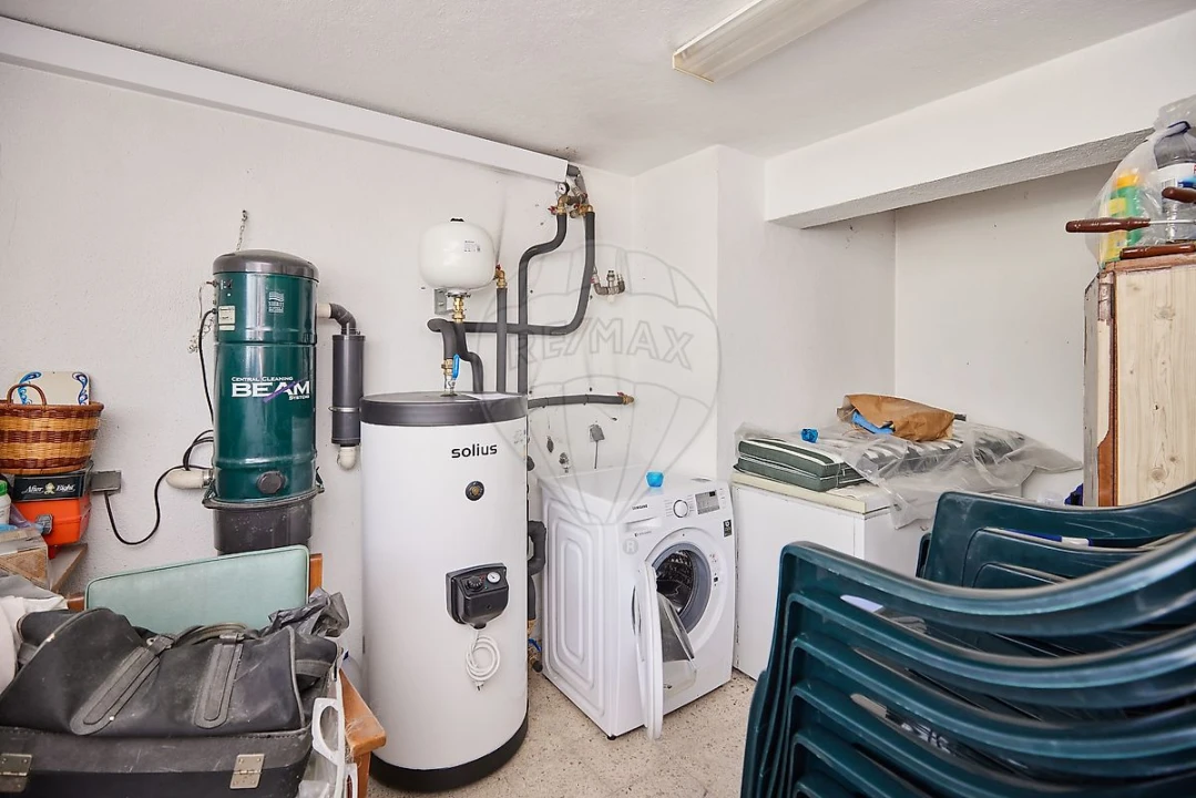 Moradia T6 para Venda em Charneca de Caparica e Sobreda Foto 42